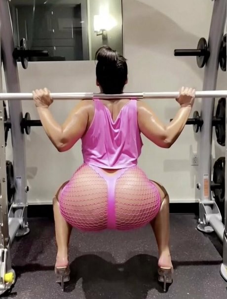 therealtahiry erotic star img