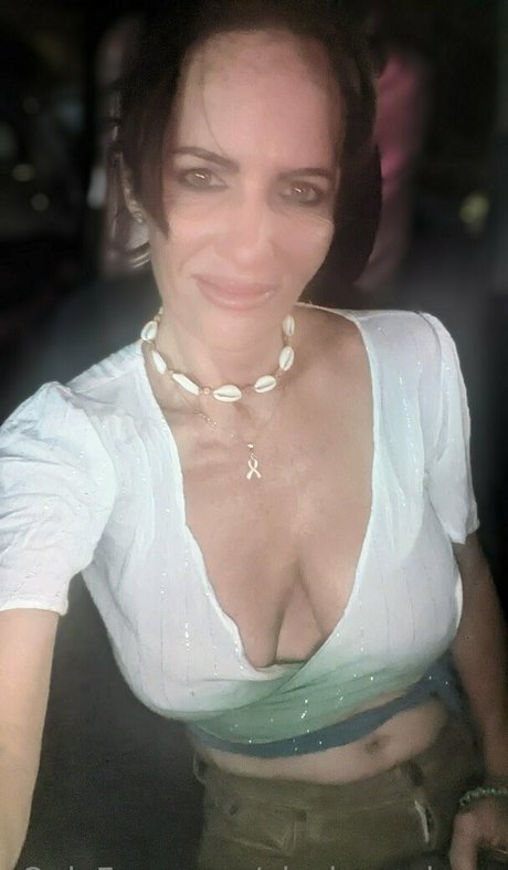 ainsley adams hot model gallery