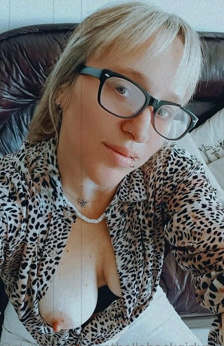 nothollabackgirlxoxo pretty actress pics