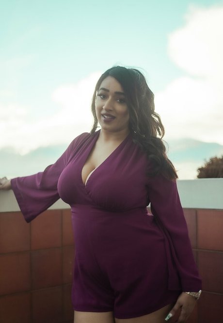 iamrakhi model naked picture