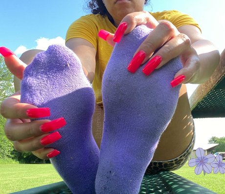 etherealdemie feet sex model photo