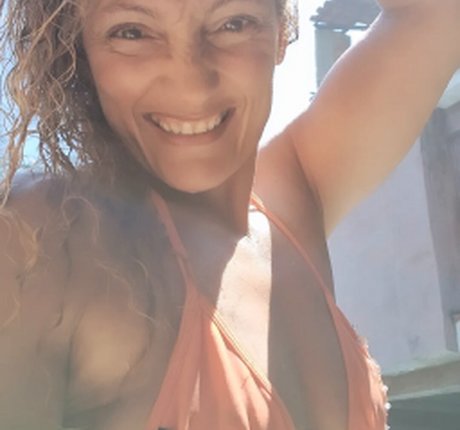 Familia Jeito Loko model sex picture