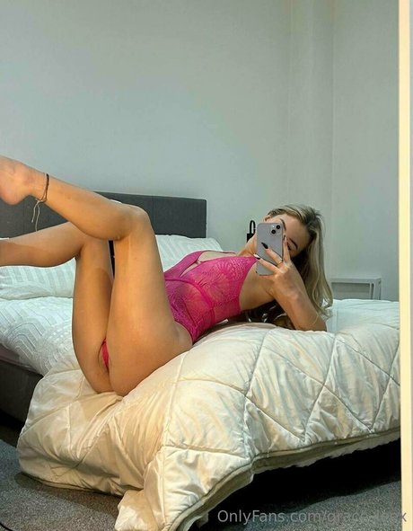 grace leex exclusive actress pic