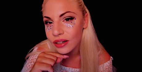 Goddess Blonde Kitty free star image