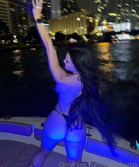 eceozbdk sex star pictures