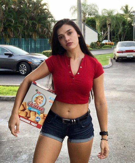 eceozbdk pornstar xxx photo