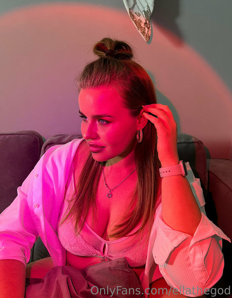 amelia diaz nude model image