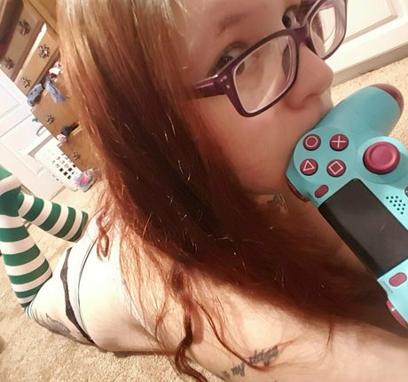 eeeveeekitten nudes star photo