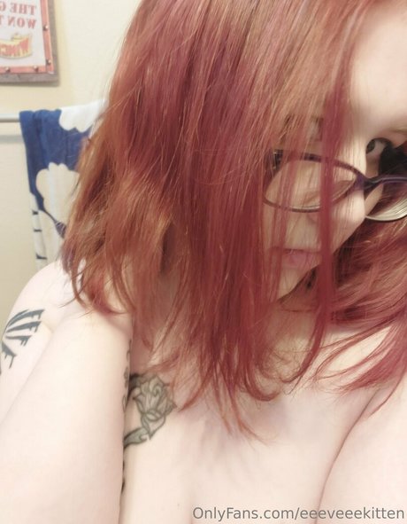 eeeveeekitten art actress img