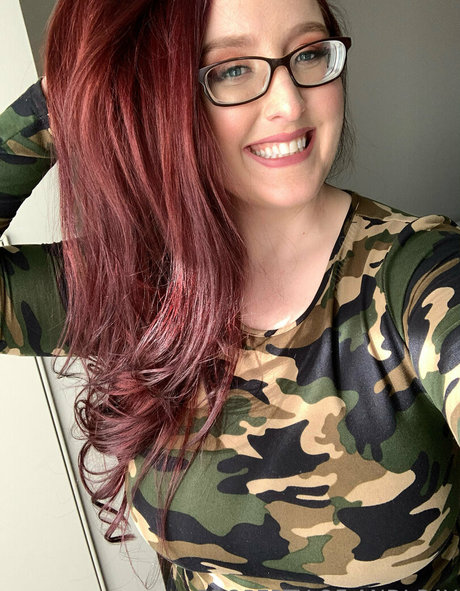 ray4fr33 naked actress archive