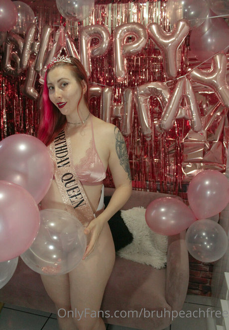 bruhsghfree pretty model photo