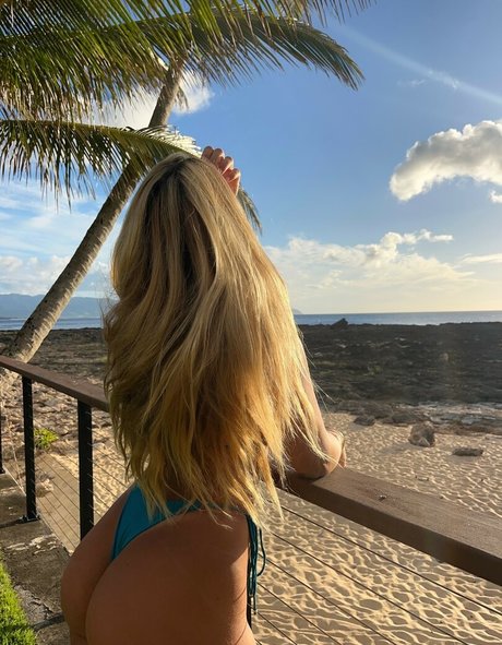 Kirra Sullivan pretty pornstar gallery