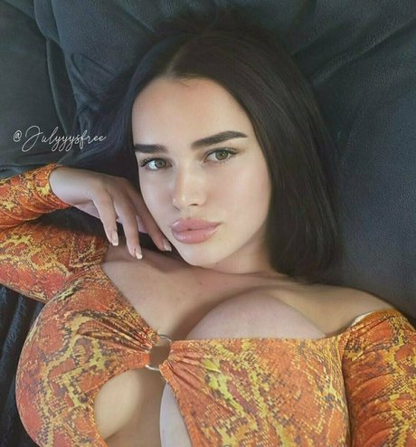 julyyysfree top actress photo