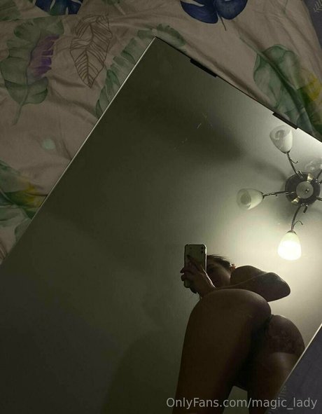 Magic Lady sex model gallery