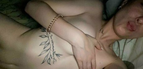 Magic Lady erotic model pics