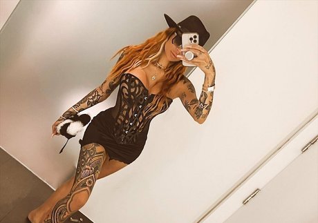 gypsytales model beautiful pic