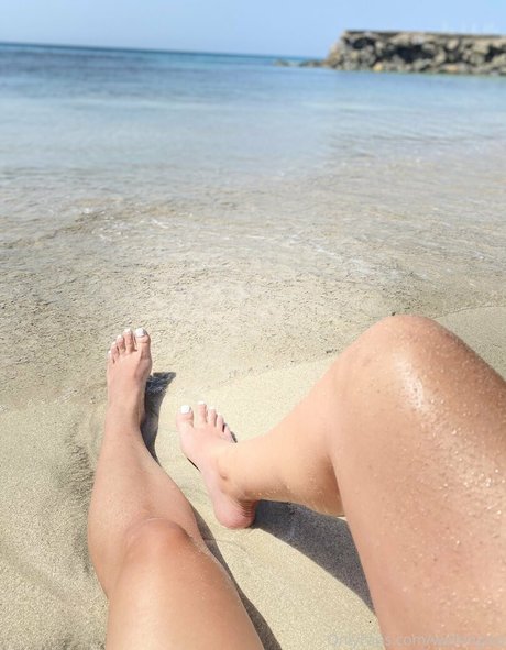 walkingaia porn actress images