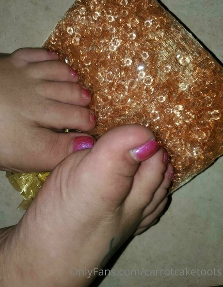 carrotcaketoots xxx model img