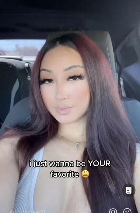 Mlvareezy nudes model picture