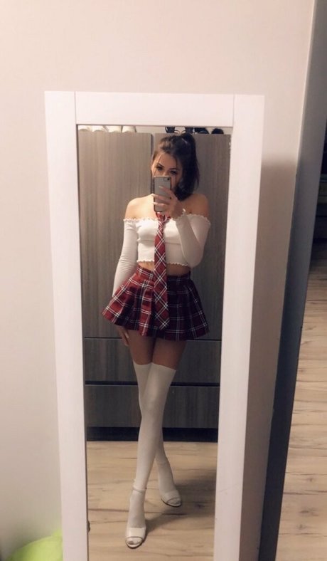 Vera Velvet free model pic