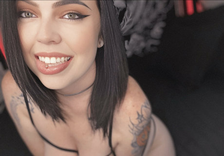 Thesunshinnettv star exclusive gallery