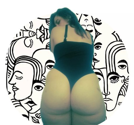 misticacristal star naked picture