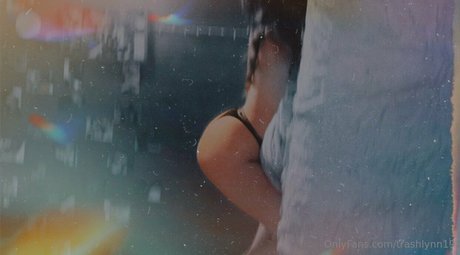 trashlynn19 exclusive actress picture