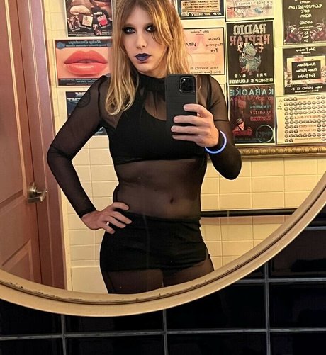 noctiflora sexy pornstar picture