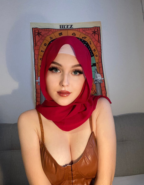 Fareeha model art photo