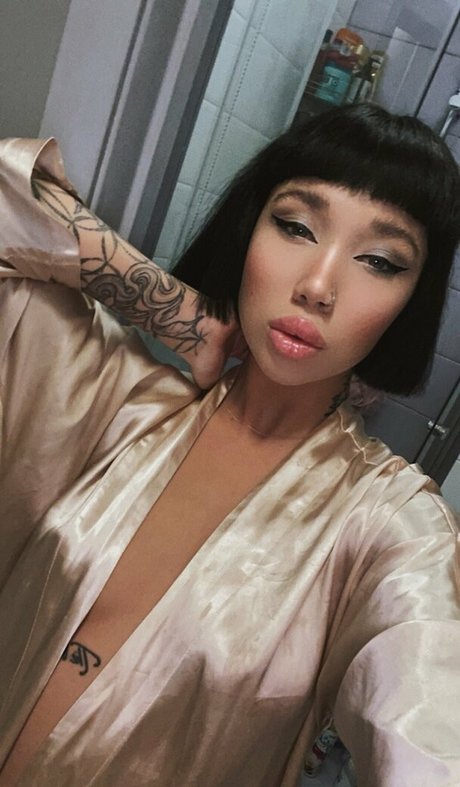 polina molly high quality actress archive