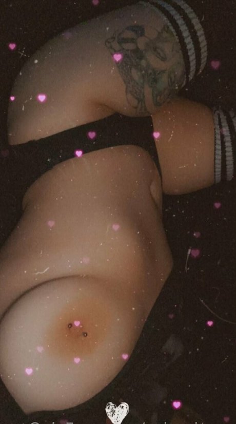 Spicy Siren erotic pornstar pictures