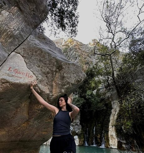 hijabi onlyfans erotic img