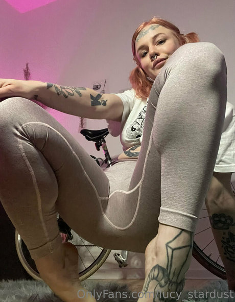 lucy kinky free pornstar photos