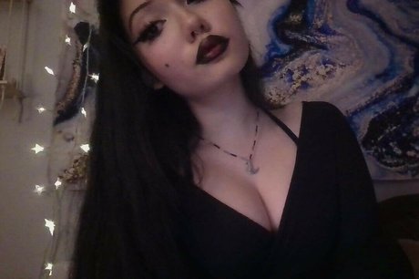 MoonBaby ASMR free actress pictures