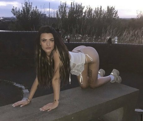 lilbadassxo free pornstar picture