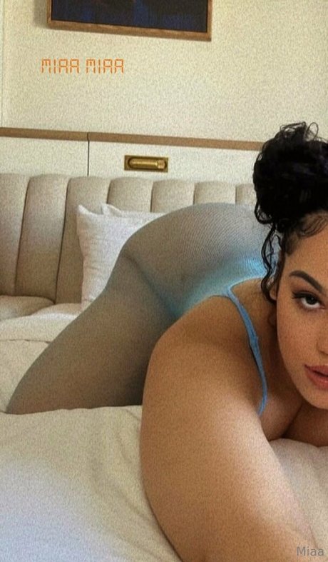 miaayourgirl model erotic pictures