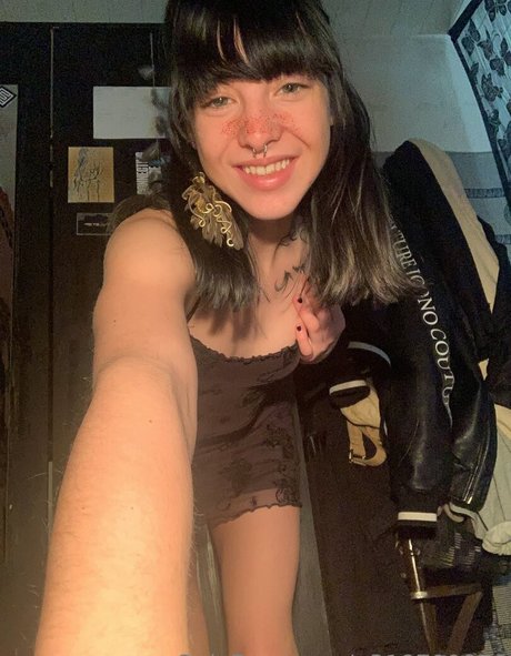 allyalden sex actress image