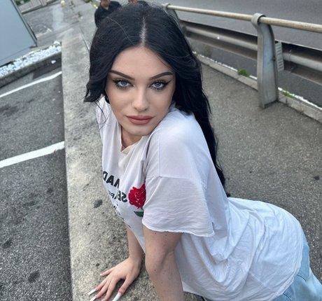 Imswamix model xxx pic