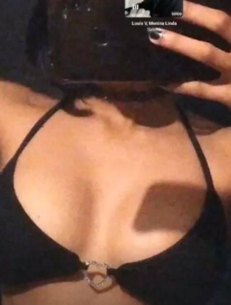 Erica Flavia sexy star pics