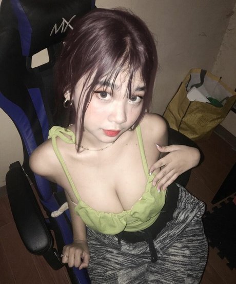 Seirrasz pretty actress img