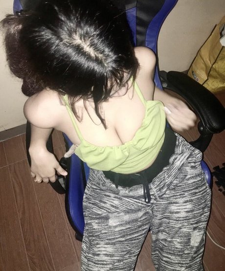 Seirrasz nude model pics