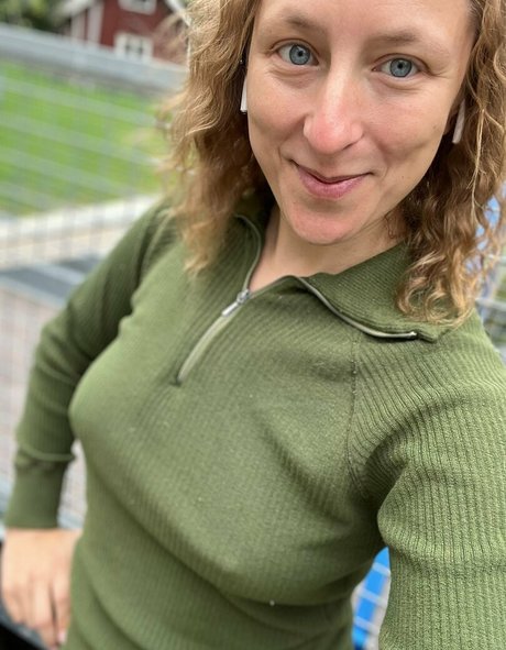 i sophie nudes model photos