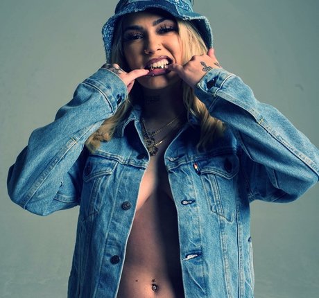 therealroyalskye nude pornstar pictures