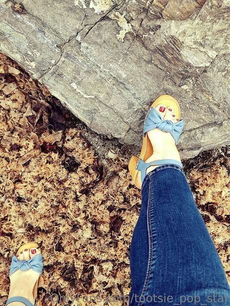 tootsie pop starr pornographic model picture