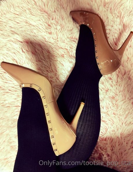 tootsie pop starr model beautiful img