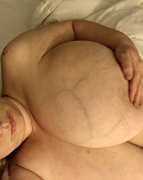 Stella R Galaxy star sexy photo