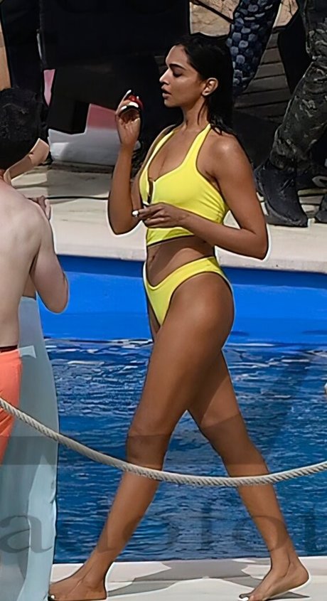 Deepika Padukone perfect pornstar pics