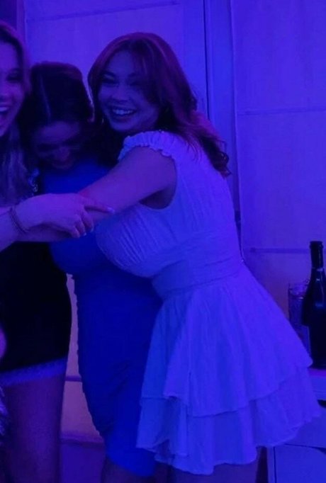 ilinamcqueen nude pornstar pictures