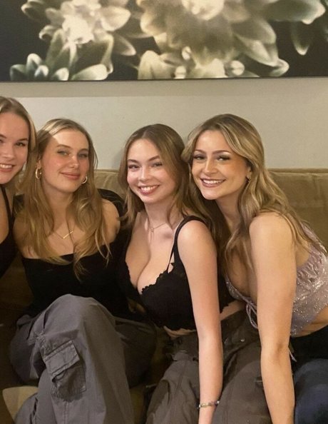 ilinamcqueen adult actress img