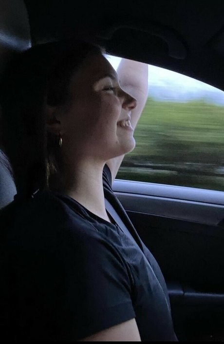 ilinamcqueen naked actress gallery